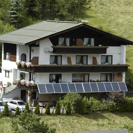 Gaestehaus Winsauer Mittelberg Exterior photo