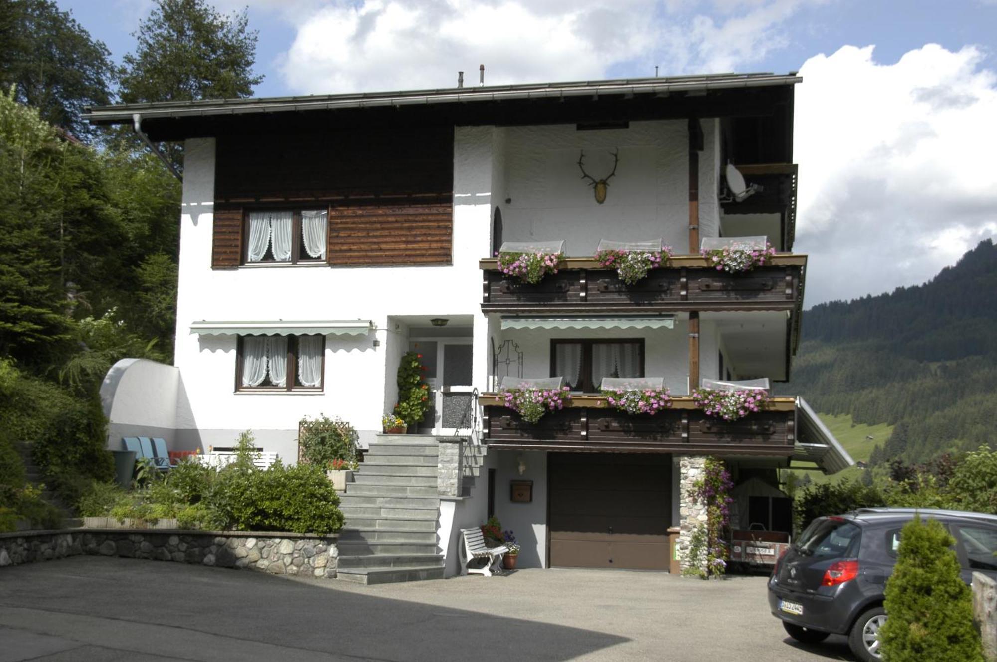 Gaestehaus Winsauer Mittelberg Exterior photo